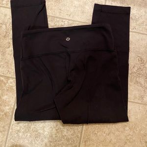 Lululemon crops